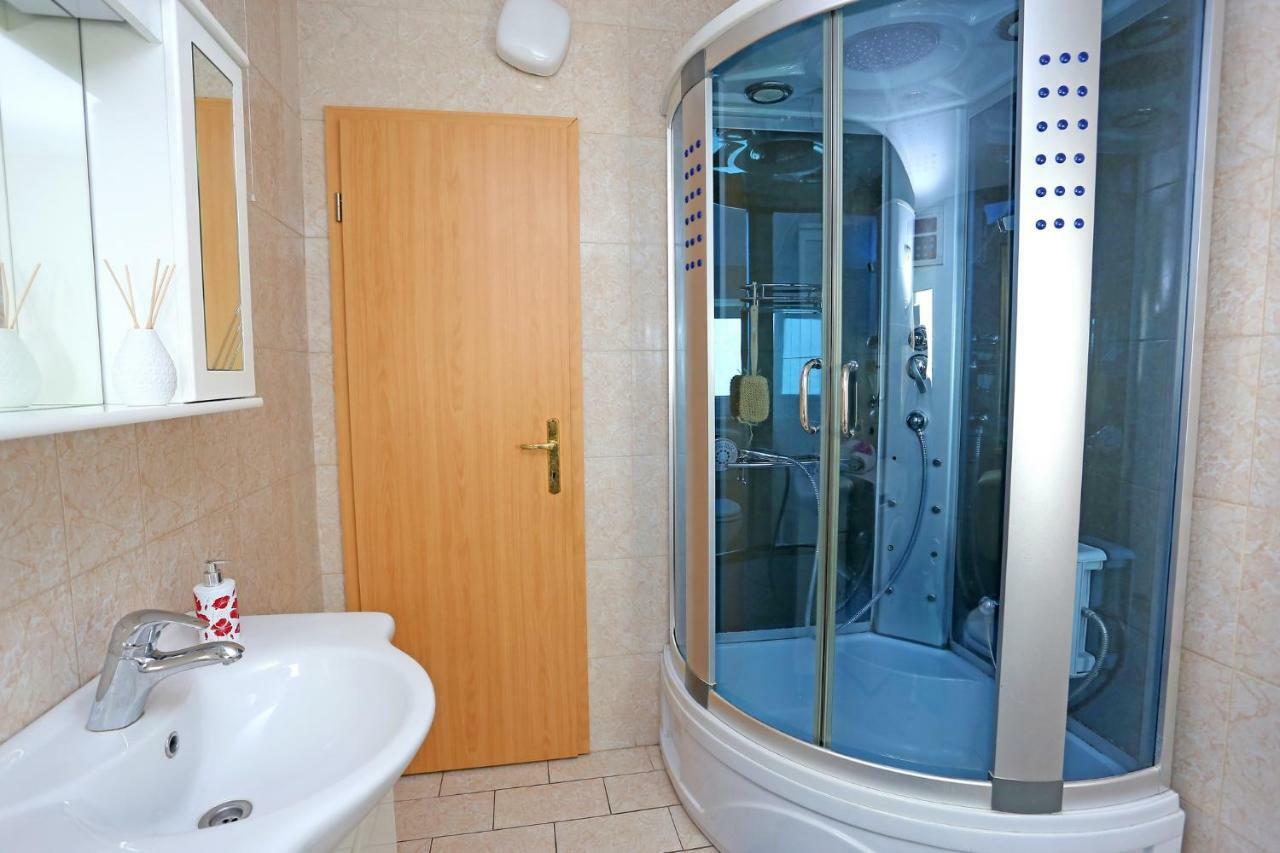 Studio Apartment Grey Split Eksteriør bilde