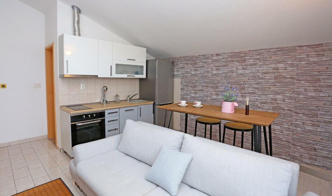 Studio Apartment Grey Split Eksteriør bilde