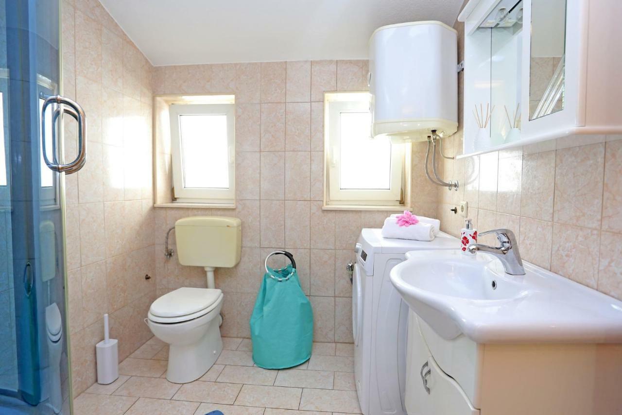 Studio Apartment Grey Split Eksteriør bilde